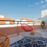 Apartament Lovelystay - Sunny 1bdr W/terrace Lizbona