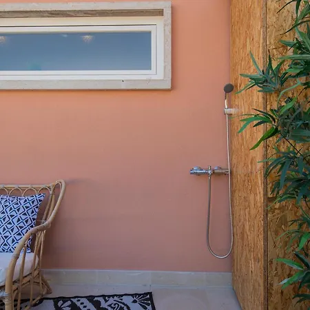 Lovelystay - Sunny 1bdr W/terrace Appartamento *
