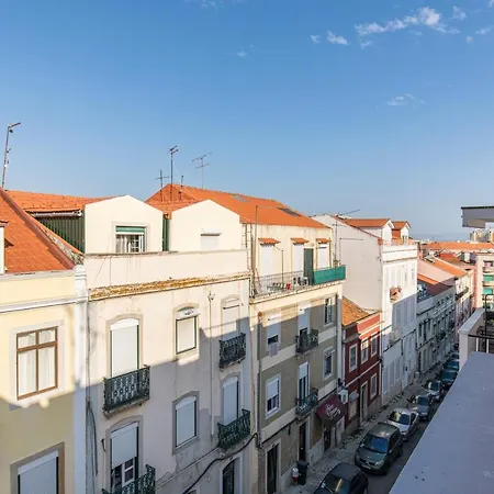 Apartament Lovelystay - Sunny 1bdr W/terrace Lizbona