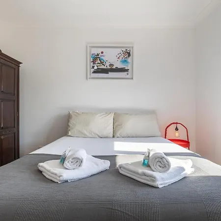 Lovelystay - Sunny 1bdr W/terrace