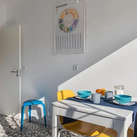 Lovelystay - Sunny 1bdr W/terrace Apartament *