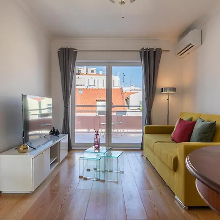 Sunny 1bdr With Terrace By Lovelystay Lejlighed