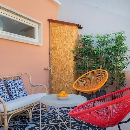 Apartament Lovelystay - Sunny 1bdr W/terrace Lizbona